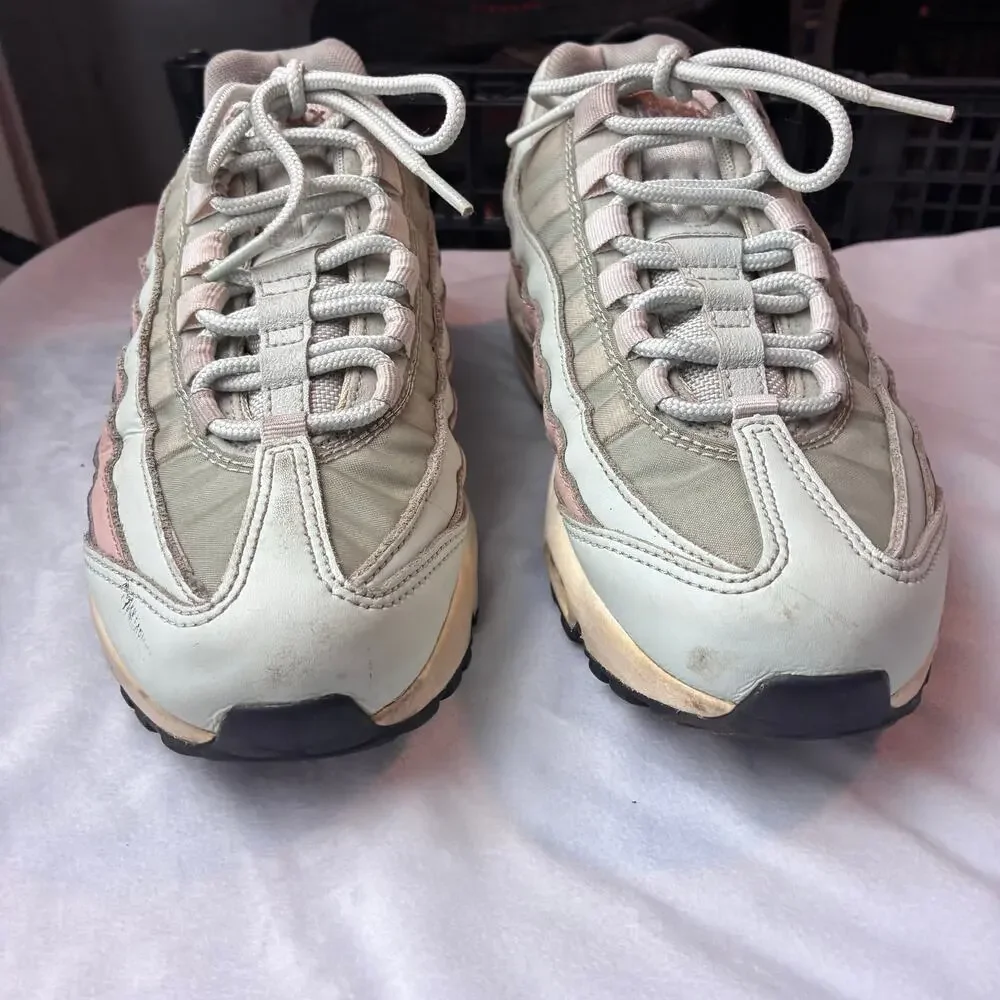 Nike Air Max 95 Sneakers Women’s 7 Moon Particle Silver White Pastels Retro
